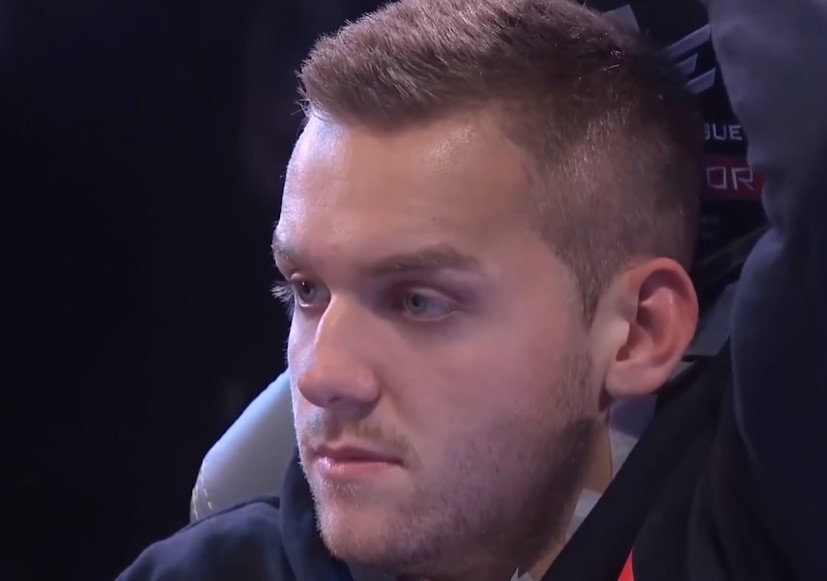 用轮换球员 用轮换球员